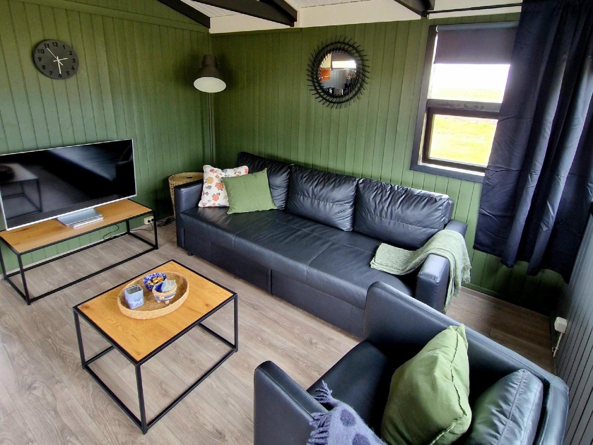 Green Farm Stay With Private Hot Tub Hvolsvollur Exterior photo